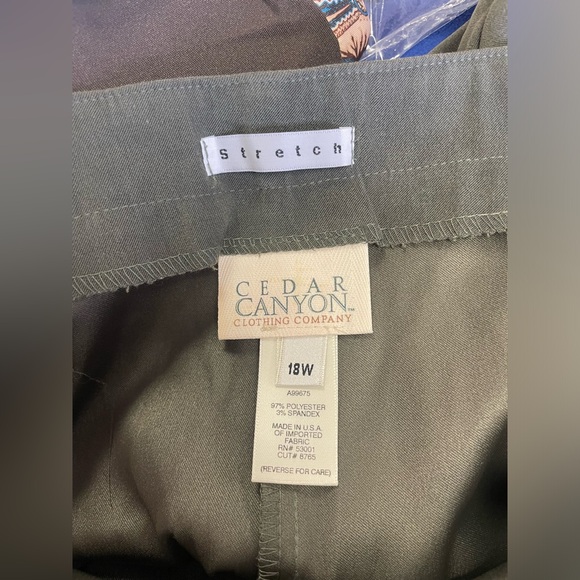 Vintage QVC Cedar Canyon So Soft Stretch Moleskin Side Zip Pants Olive NWT 18W - Picture 5 of 5